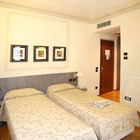 Hotel Bregana Carnago